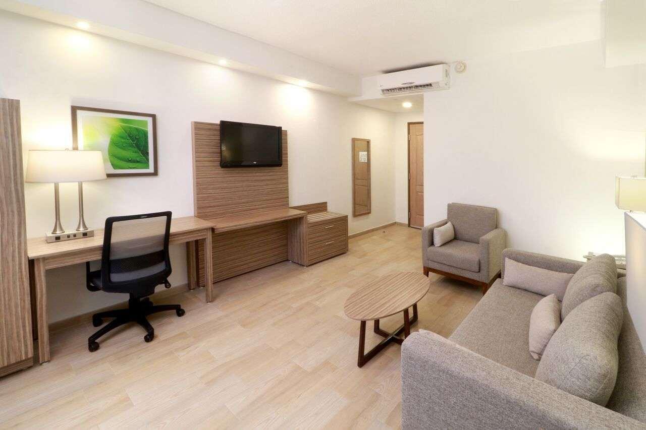 Wyndham Garden Monterrey Valle Real Экстерьер фото