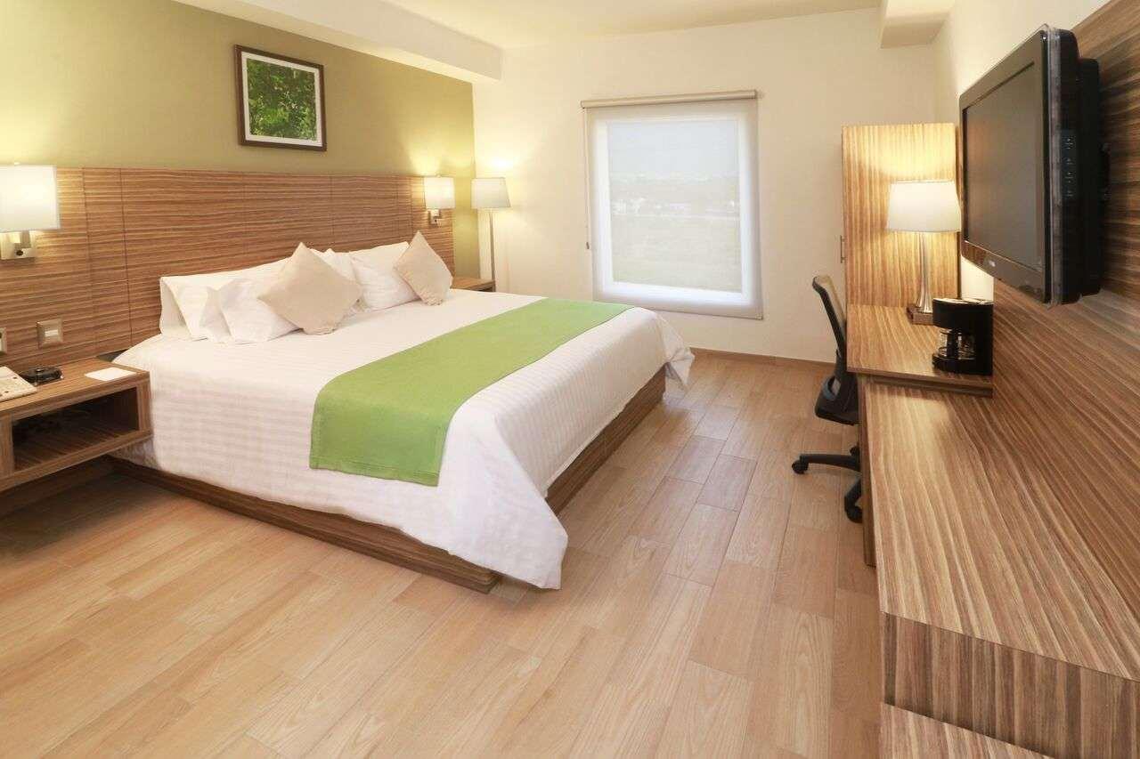 Wyndham Garden Monterrey Valle Real Экстерьер фото