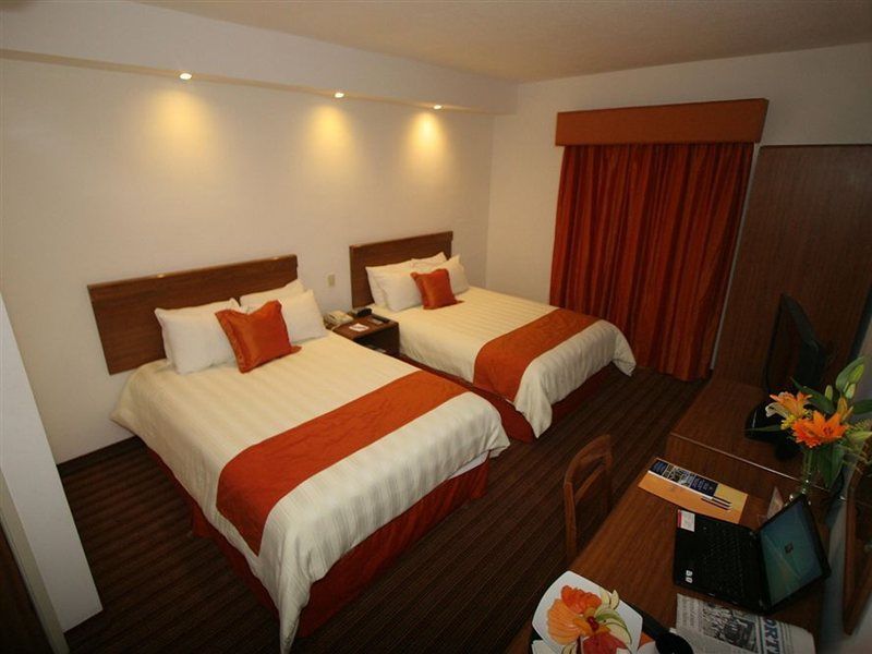 Wyndham Garden Monterrey Valle Real Экстерьер фото