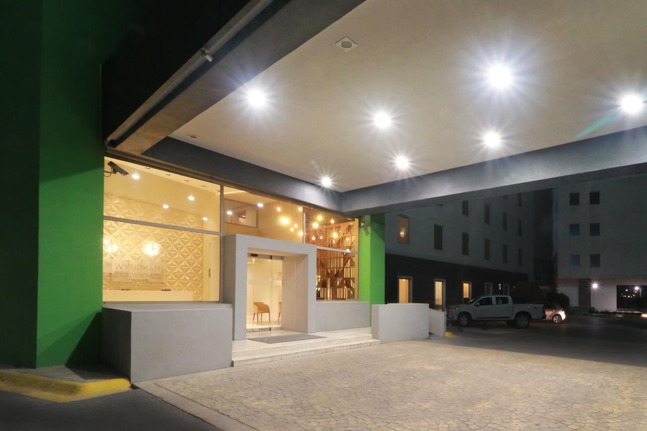Wyndham Garden Monterrey Valle Real Экстерьер фото