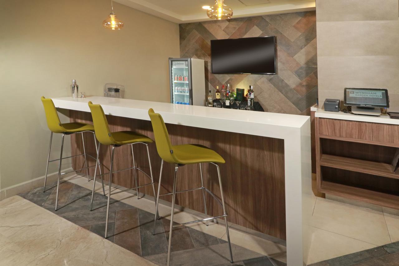 Wyndham Garden Monterrey Valle Real Экстерьер фото
